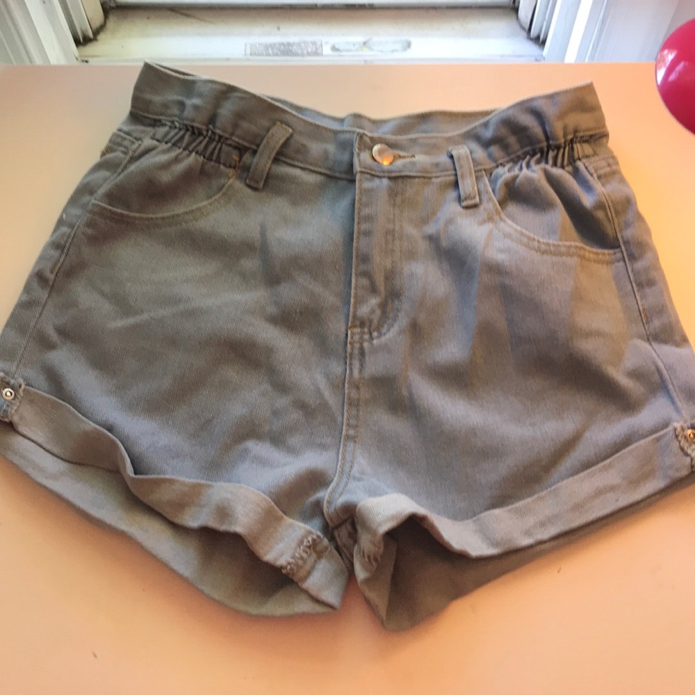 High wasted denim shorts